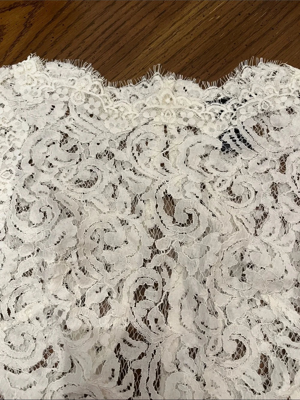 Tadashi Shoji lace crop top, size small - Picture 4 of 11